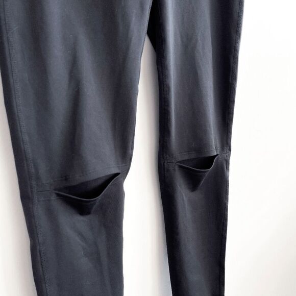 NWOT Carly Jean Los Angeles Womens Mid-Rise Split hole Legging Black Large - Picture 9 of 11